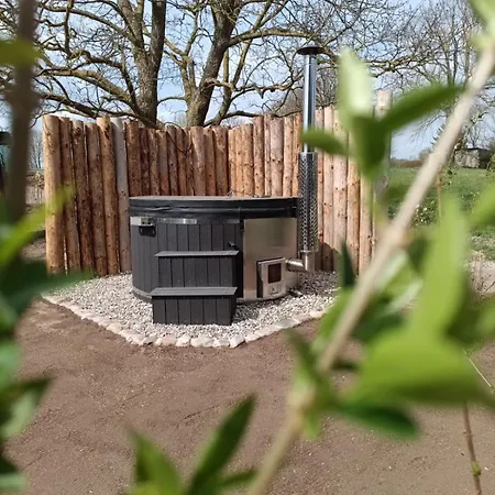Gemuetliches Haus Am Land Mit Privatem Whirlpool Schwasdorf